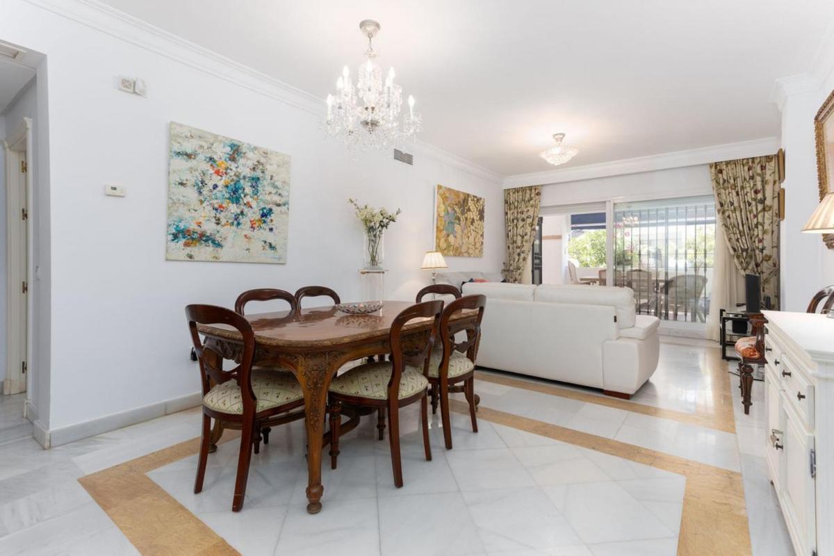 Beachfront With Parking San Pedro Alcantara Playa 5 Min Puerto Banus Marbella