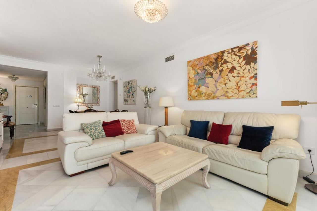 Beachfront With Parking San Pedro Alcantara Playa 5 Min Puerto Banus Apartment *