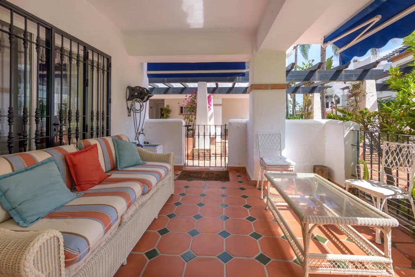 Beachfront With Parking San Pedro Alcantara Playa 5 Min Puerto Banus Apartment *